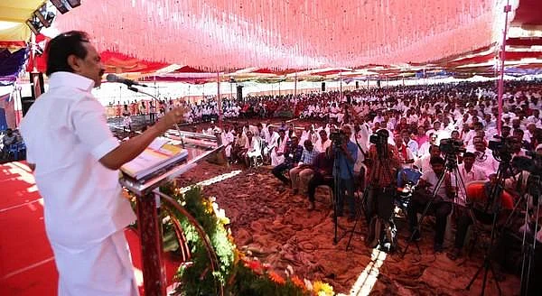 `ஸ்டாலினின் 2 திட்டங்களும் பலிக்கவில்லை!' - சிம்மாசனக் கனவைப் பறித்த சில்லறைப் பஞ்சாயத்து