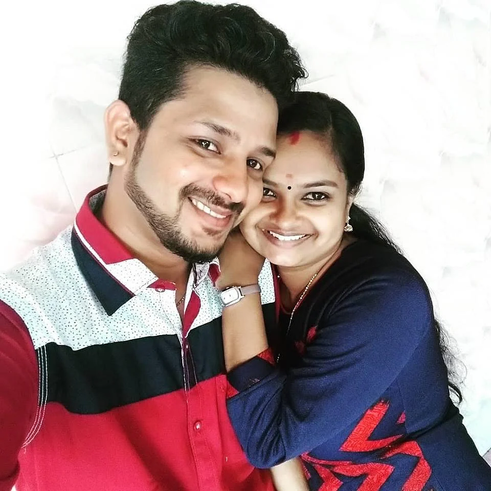 இரண்டரை லட்சம் ஃபாலோயர்ஸ், குடும்பத்துடன் டிக் டாக் - அசத்தும் ராகுல் - விடிஷா!