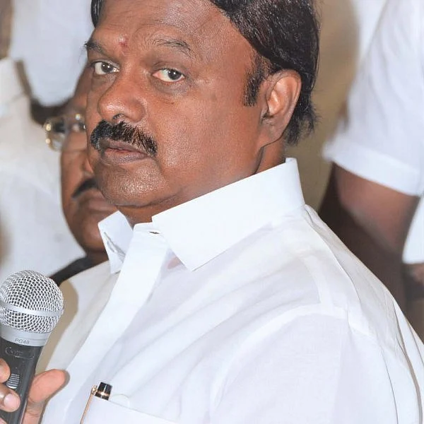 `எப்படியோ, வேலூரில் தேர்தல் நடக்கல... நான் தப்பிச்சிட்டேன்!’- மகிழ்ச்சியில் ஏ.சி.எஸ்