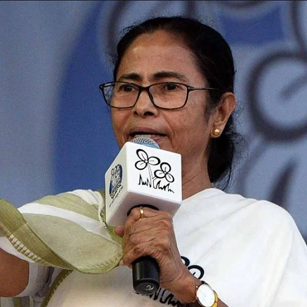 ``பா.ஜ.கவுக்கு எதிராக யாரும் போட்டியிடவே இல்லையா; இது எப்படி சாத்தியம்?" - சந்தேகம் கிளப்பும் மம்தா!