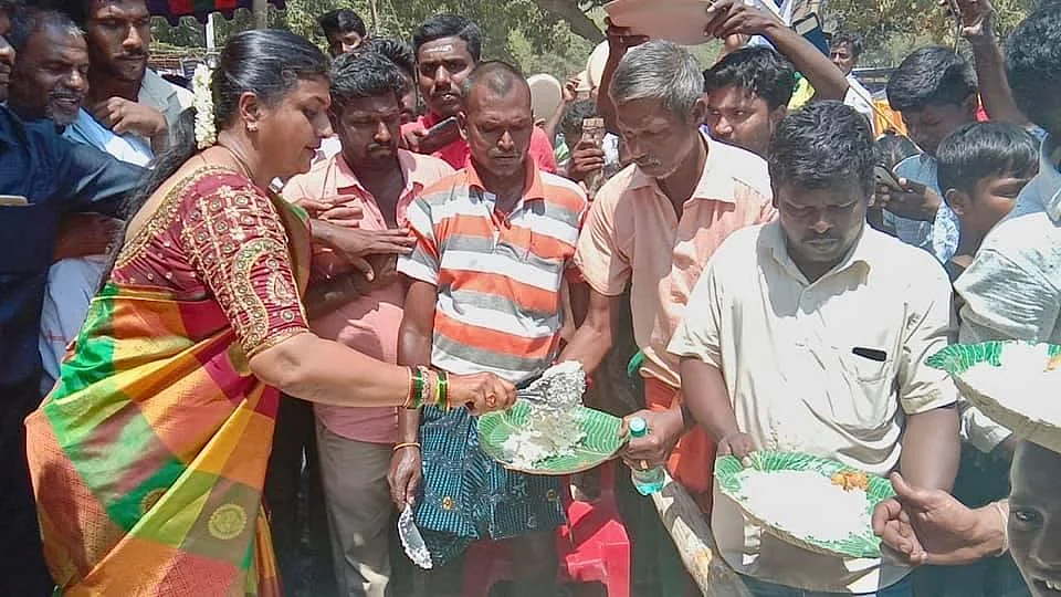 `நகரி நாயகி; சந்திரபாபு நாயுடுவின் சிம்ம சொப்பனம்!' - ஆந்திர அரசியலில் புயலைக் கிளப்பும் ரோஜா