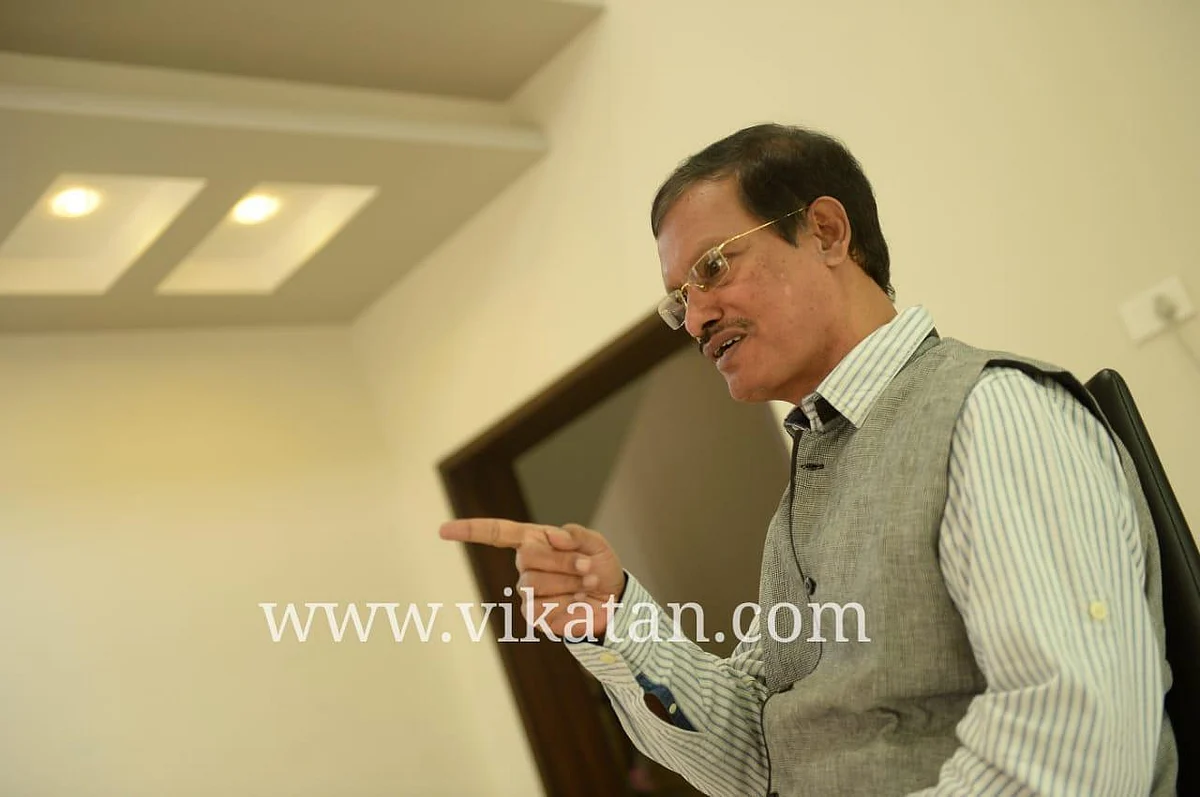 `என்னைப் பைத்தியக்காரன் என்று சொன்னார்கள்; இன்று என் கதை பாடப் புத்தகத்தில்!' - முருகானந்தம்