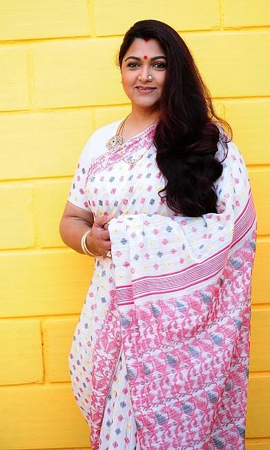 ``பார்ட்டி வொர்க் பண்றேன்... சீட் கொடுக்கிறது அவங்க இஷ்டம்!" - குஷ்பு
