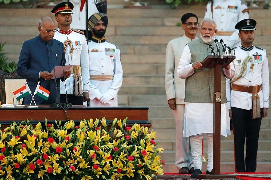 ஏழைத்தாயின் மகன் மீண்டும் இந்தியாவின் பிரதமரான கதை...