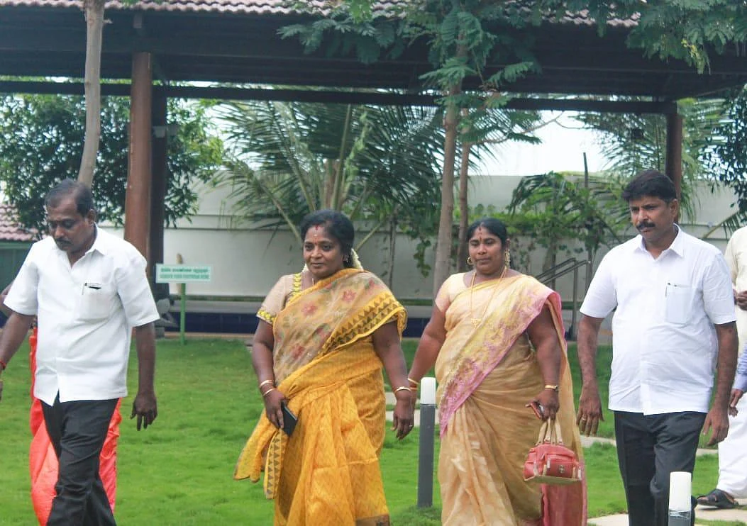 `2021 பற்றிக் கவலைப்பட்டால் கேபினட் நிச்சயம்!' - தமிழக பா.ஜ.க-வின் 7 முகங்களைப் பற்றிப் பறந்த புகார்கள்