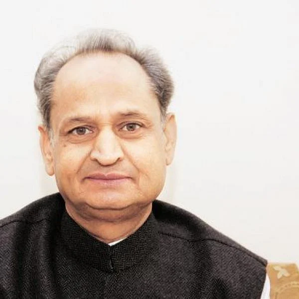 ``காங்கிரஸ் தோல்விக்கு இவர்தான் காரணம்!"- போட்டுடைத்த அசோக் கெலாட்