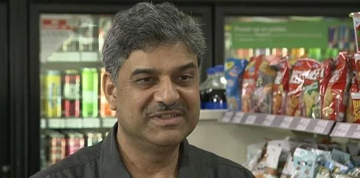 `நீ நல்ல உணவைத் திருடவில்லை' - அமெரிக்க இளைஞனை நெகிழவைத்த இந்தியர்!