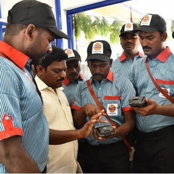 ''எங்களுக்கான மறுவாழ்வு இது..!'' - மகிழ்ச்சியில் புழல் சிறைக்கைதிகள்