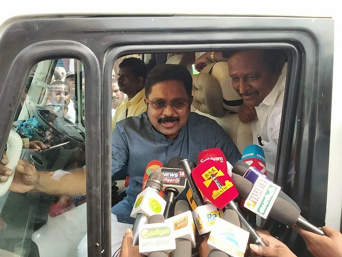 தினகரன்