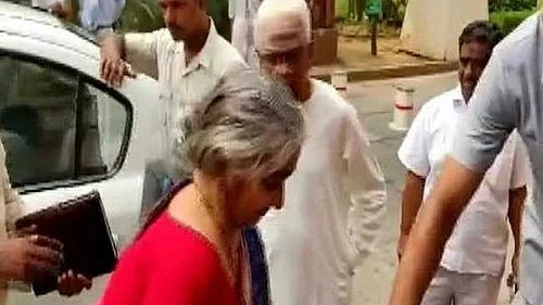 நிர்மலா சீதாராமன் பெற்றோர்