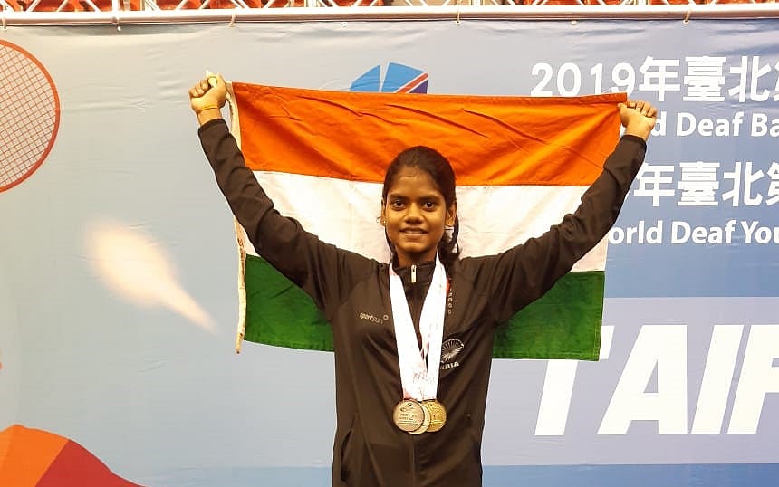 உலக சாம்பியன் பட்டம்... அரசுப் பள்ளியில் படிக்கும் மாற்றுத்திறனாளி மாணவி ஜெர்லின் அனிகா சாதனை!