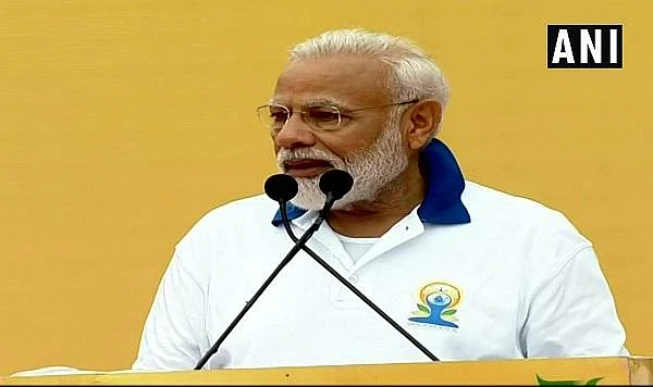 40,000 பேர்; 200 தண்ணீர்த் தொட்டிகள்;8 மருத்துவக் குழு! - பிரதமர் பங்கேற்ற பிரமாண்ட யோகா நிகழ்ச்சி