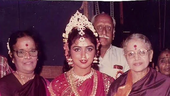 எம்.எஸ்.சுப்புலட்சுமி மற்றும் டான்ஸ் குருவுடன் ரேவதி