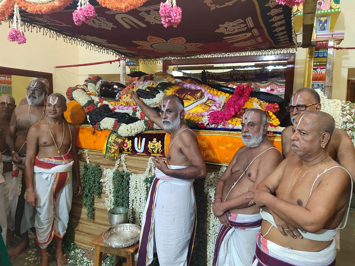 aththi varathar