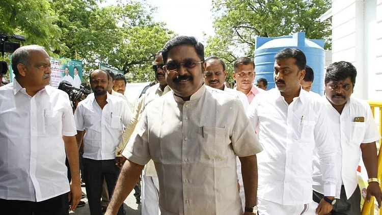 ttv dhinakaran