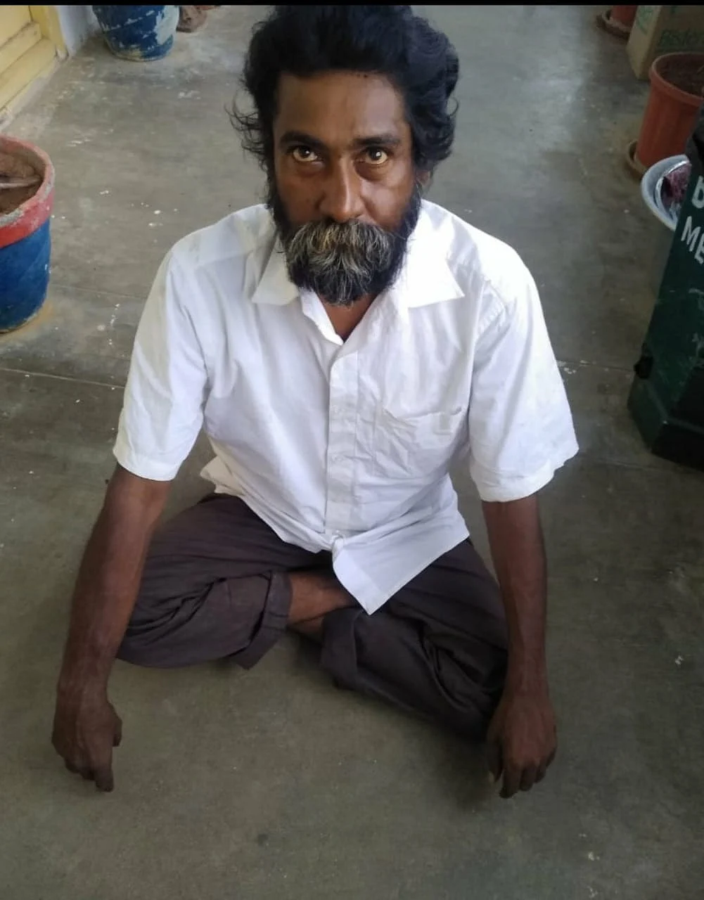 முகிலன்