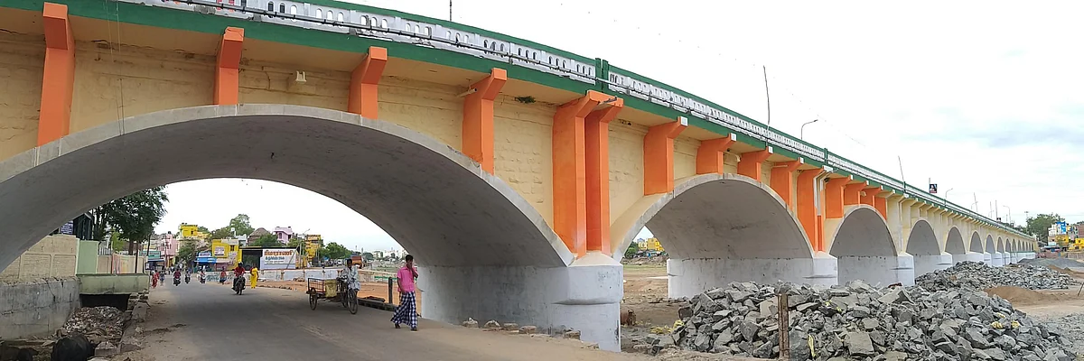 ``ஏவி பாலமா, காவிப் பாலமா?” - சர்ச்சையில் மதுரை மேம்பாலம்