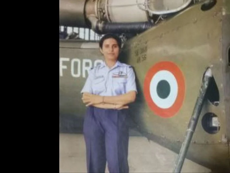 கார்கிலின் `சிங்கப் பெண்' - எல்லை ரோந்தில் கலக்கிய குன்ஜன் சக்சேனா!