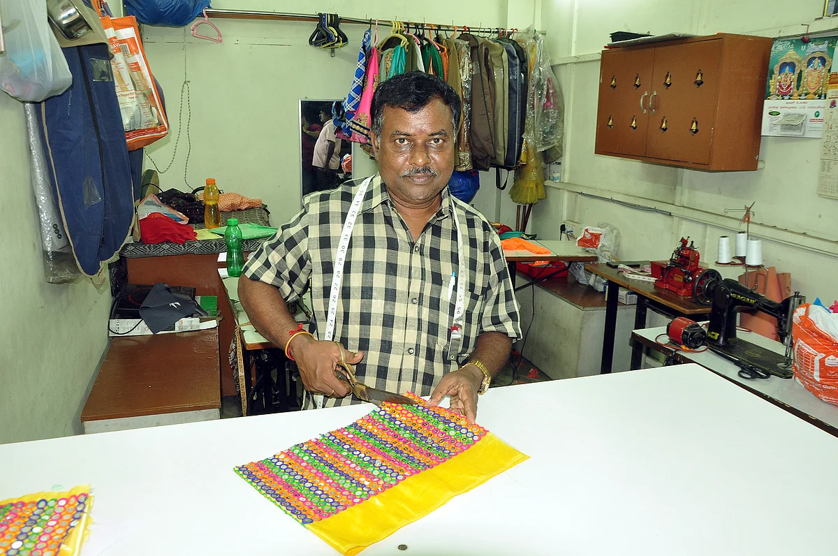 Costumer Murugan