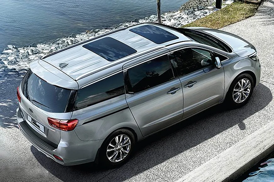 Carnival MPV