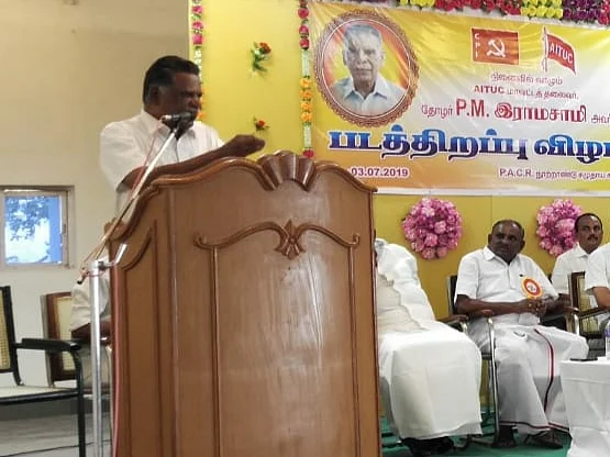 `ஓ.பி.எஸ் மகன் பேசுவது தமிழ்நாட்டுக்கு செய்யும் துரோகம்!' - கொதிக்கும் முத்தரசன்