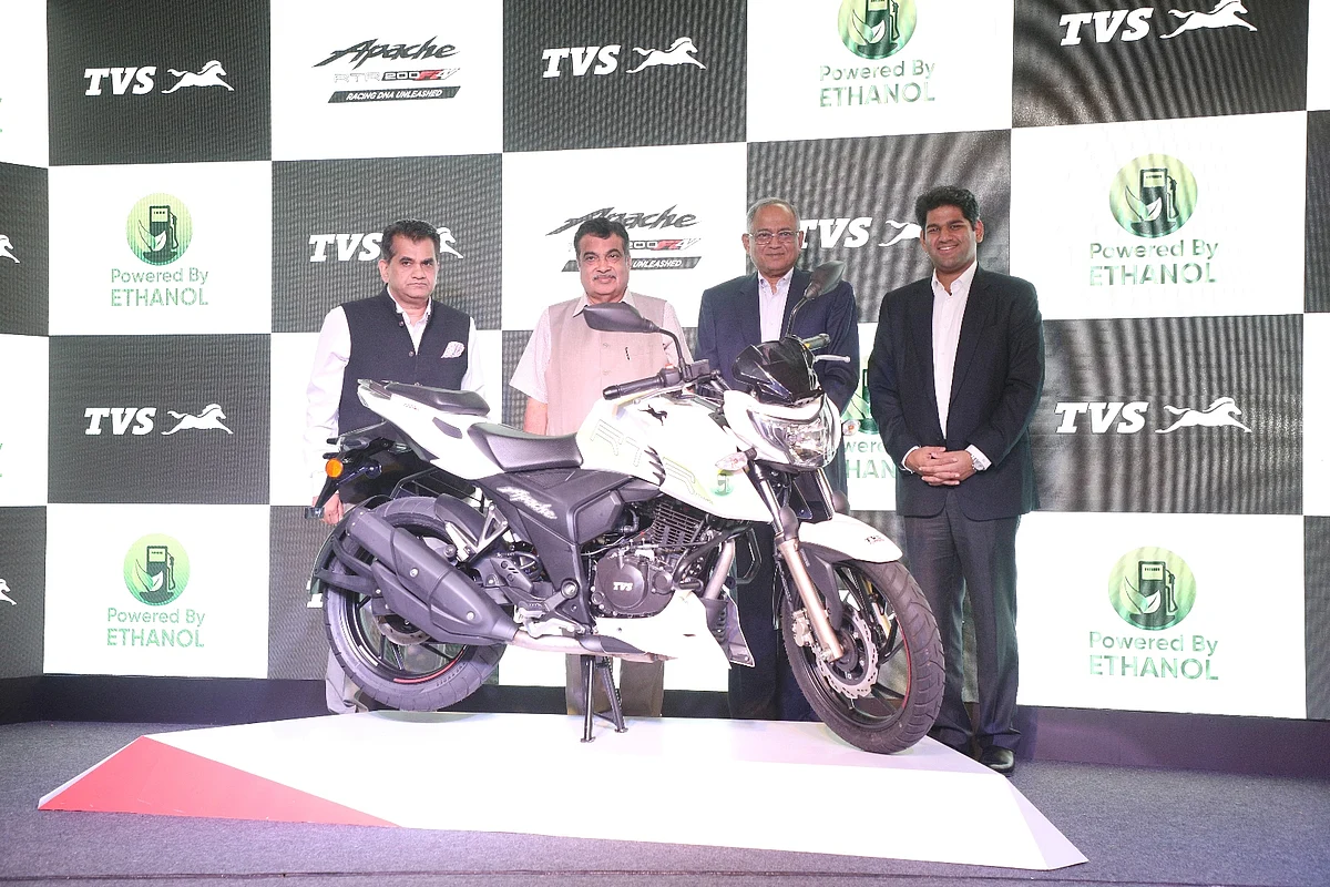 TVS Apache RTR 200 Fi 4V E100