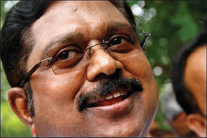 தினகரன்