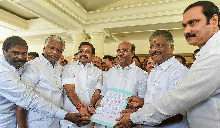`அன்புமணிக்கு ராஜ்ய சபா சீட் கிடைக்குமா?' - அ.தி.மு.க தலைமையில் நடக்கும் விவாதம்