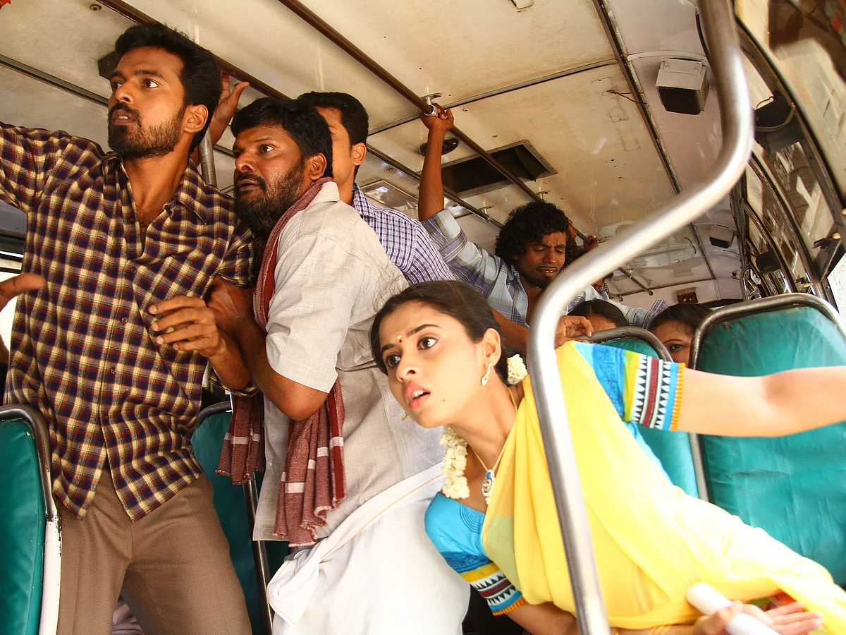 விக்ராந்த், சூரி, அர்த்தனா பினு நடித்த 'வெண்ணிலா கபடி குழு 2' பட ஸ்டில்ஸ்