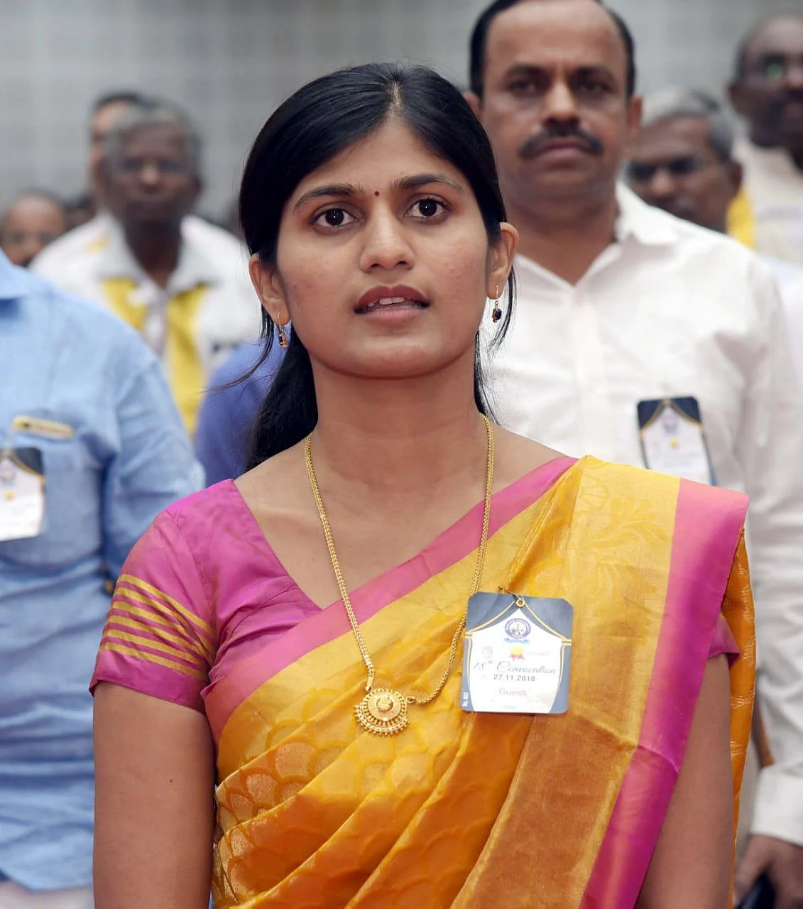 `சால்வையை பரிசாக கொண்டு செல்லுகிறேன்’ - விடைபெற்ற சேலம் கலெக்டர் ரோகிணி!