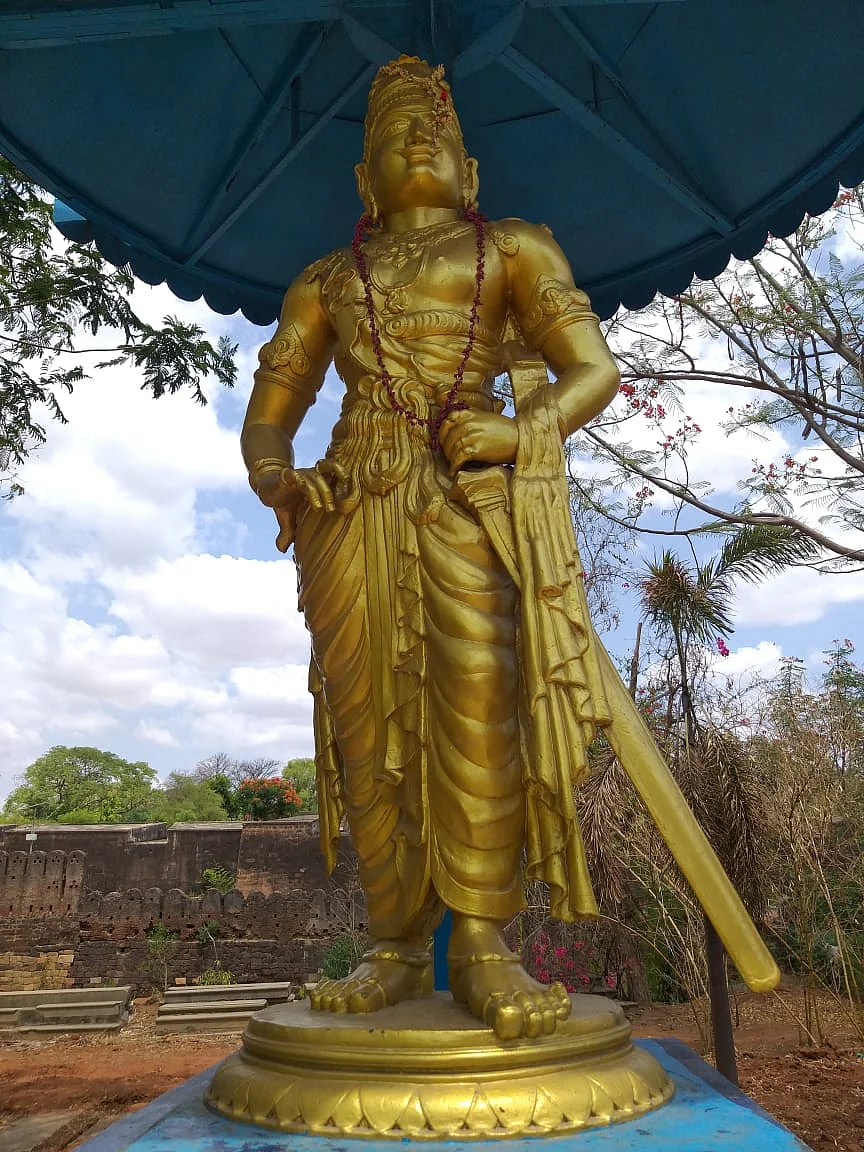 ராஜராஜன்
