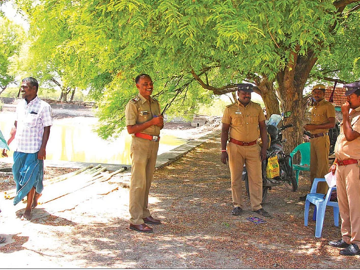 நாலு பக்கமும் போலீஸ்... நடுவில் கச்சநத்தம்!