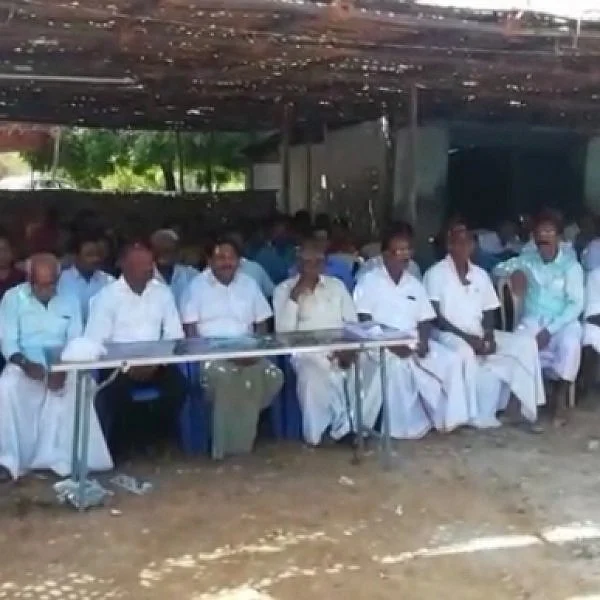 ‘4 வழிச் சாலை திட்டத்துக்குச் சுமுக தீர்வு’ - அதிகாரிகள் பேச்சுவார்த்தையால் போராட்டம் ஒத்திவைப்பு