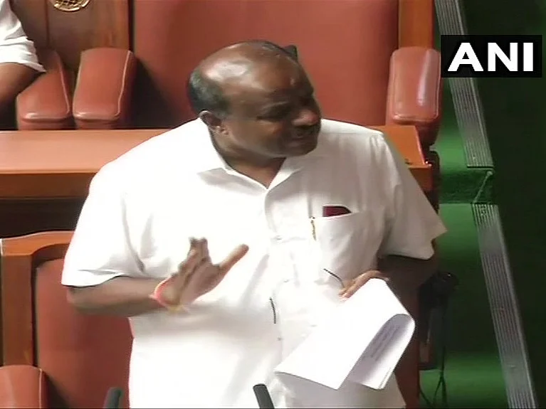 `நம்பிக்கை வாக்கெடுப்பை இன்றே நடத்துணும்னு அழுத்தம் தரக் கூடாது’- சட்டமன்றத்தில் கொதித்த குமாரசாமி