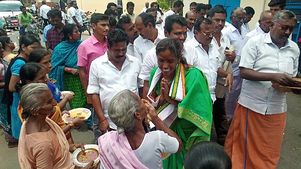நன்றி அறிவிக்கும் ஜோதிமணி