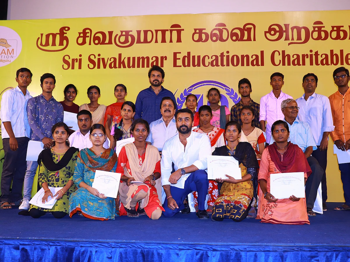 ``மூன்று வயதிலிருந்தே மும்மொழிகளை கற்க வேண்டும் என திணிப்பது ஆபத்தானது!'' – நடிகர் சூர்யா