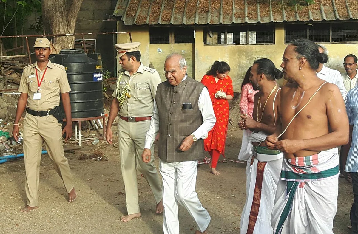 ஆளுநர் பன்வாரிலால் புரோகித்
