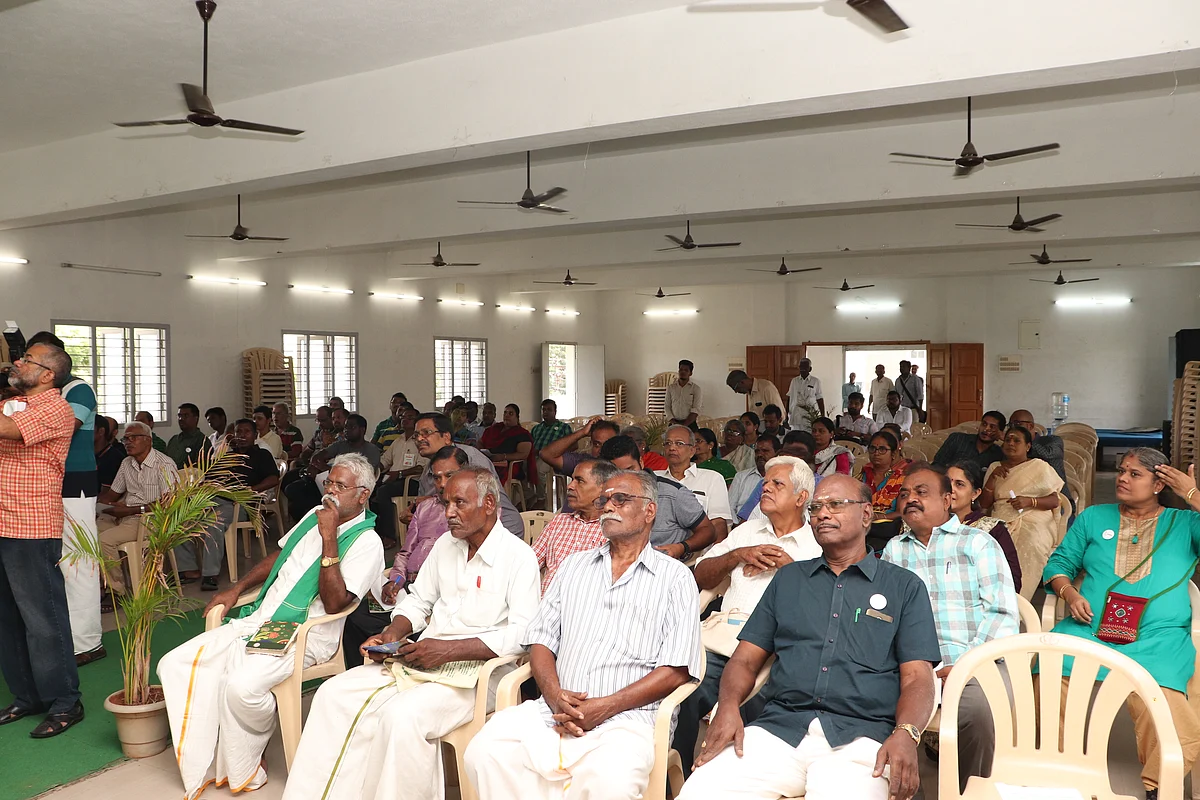 `இனியெல்லாம் இயற்கையே’ கருத்தரங்கில் கலந்து கொண்டவர்கள்