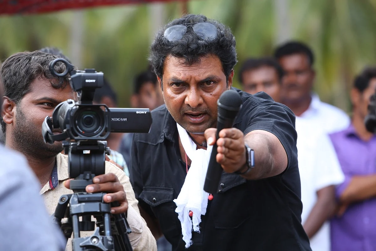இயக்குநர் லக்ஷ்மன்