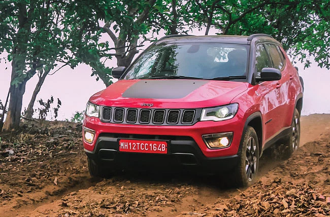 ஆஃப்ரோடுக்காக அளவெடுத்துச் செய்த ஜீப்!