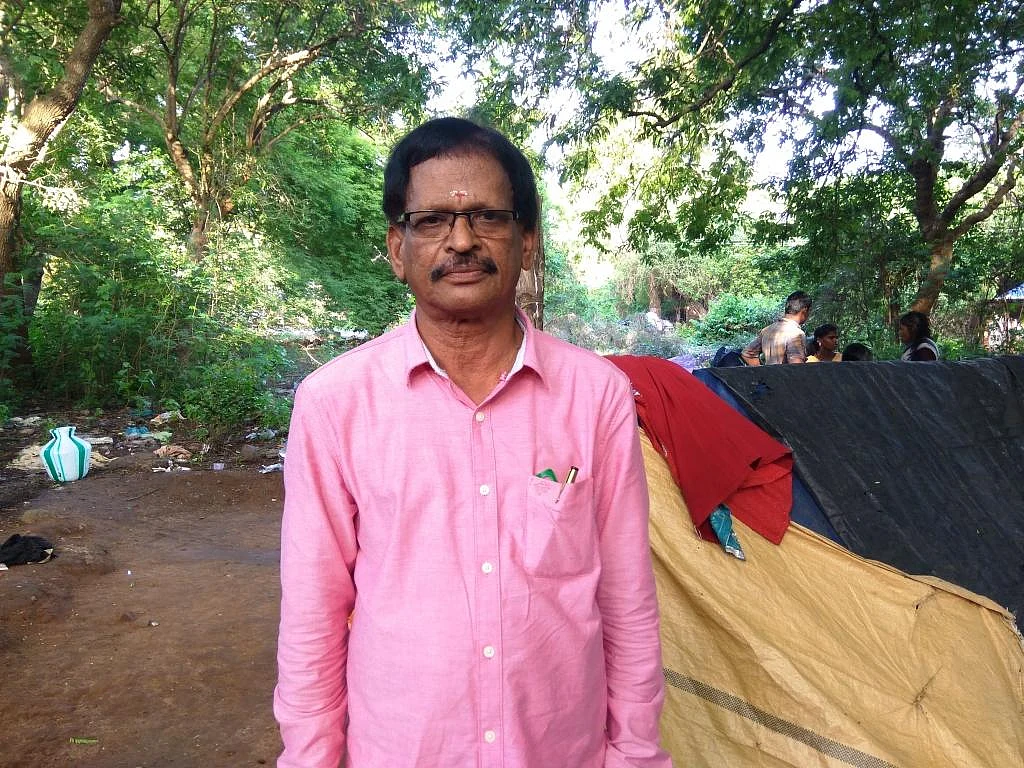 ``பெரிய பொண்ணாகிட்டதுனால கடை வாசல்ல தூங்க முடியலை!'' - படிக்க ஏங்கும் நாடோடி சமூக மாணவி கங்கா