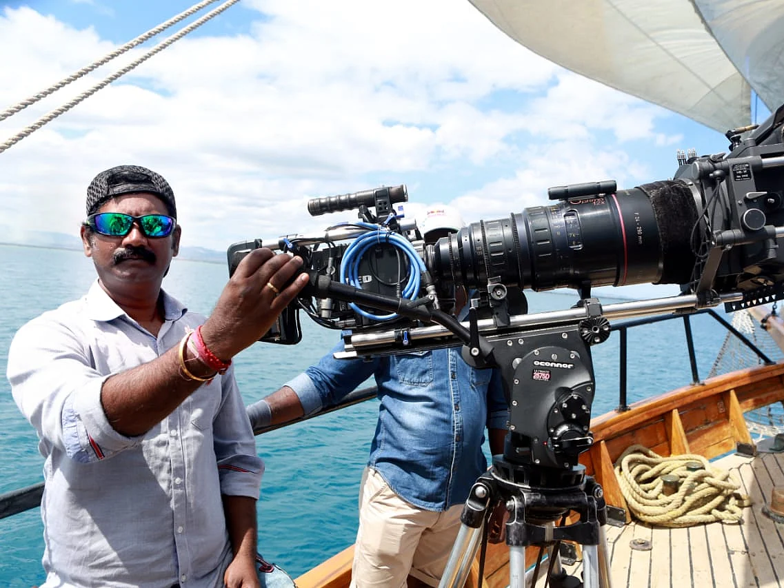 "தன் படத்தைப் போட்டுக்காட்டி என் மன அழுத்தத்தைப் போக்கினார் பாலு மகேந்திரா!"- ஒளிப்பதிவாளர் ராஜேஷ் யாதவ்
