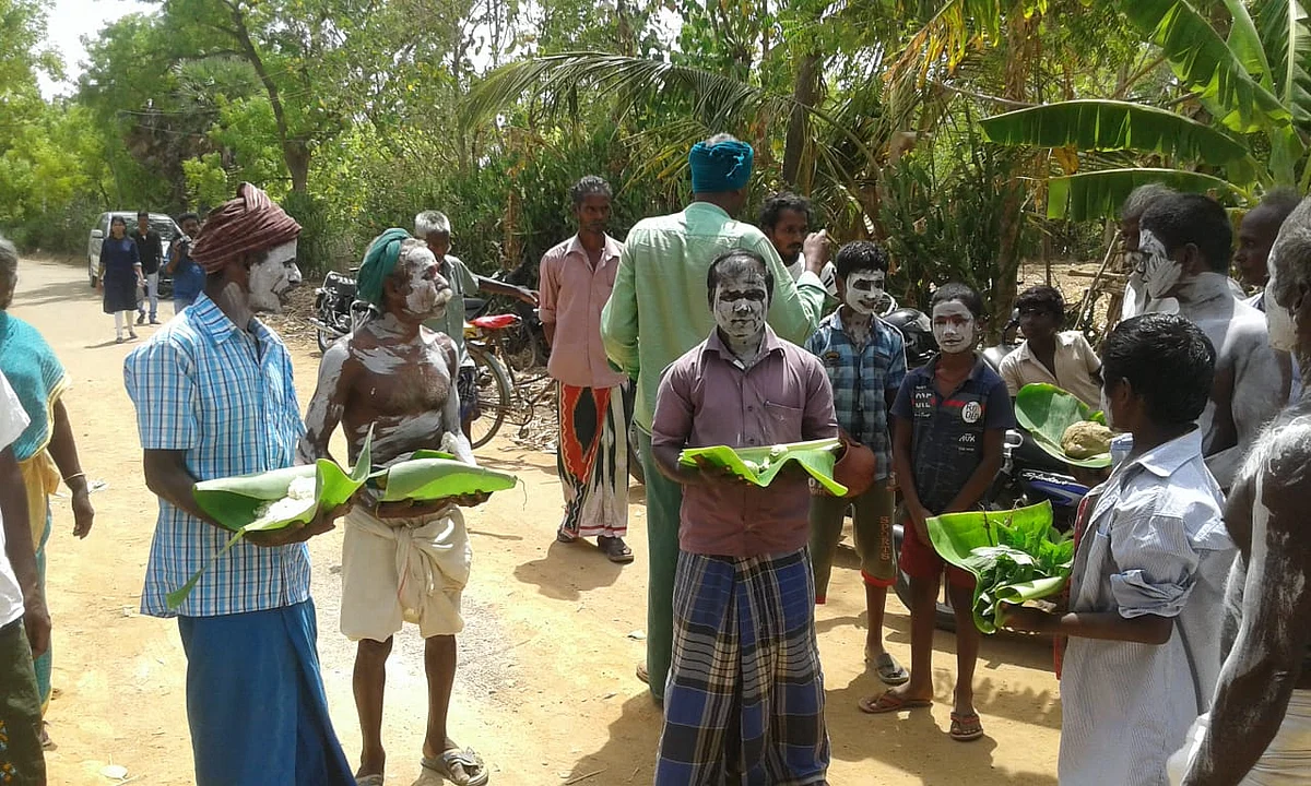 `முகத்தில் சாம்பல், விறகு அடுப்பு, கையில் ஆடு, மாடு!'- வேதாந்தாவுக்கு எதிராகக் கொந்தளித்த கிராம மக்கள்