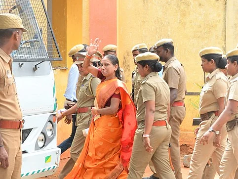 நளினி மகளுக்கு லண்டன் மாப்பிள்ளை?- களைகட்டும் திருமண ஏற்பாடுகள்