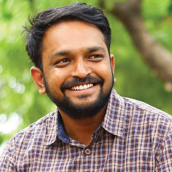 “கவிதை முட்டுச் சந்துக்குள் சுற்றக்கூடாது!”