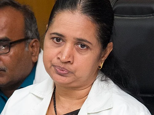 தனியார் மருத்துவமனையில் அரசு மருத்துவக் கல்லூரி டீன் அனுமதி... காரணம் என்ன?