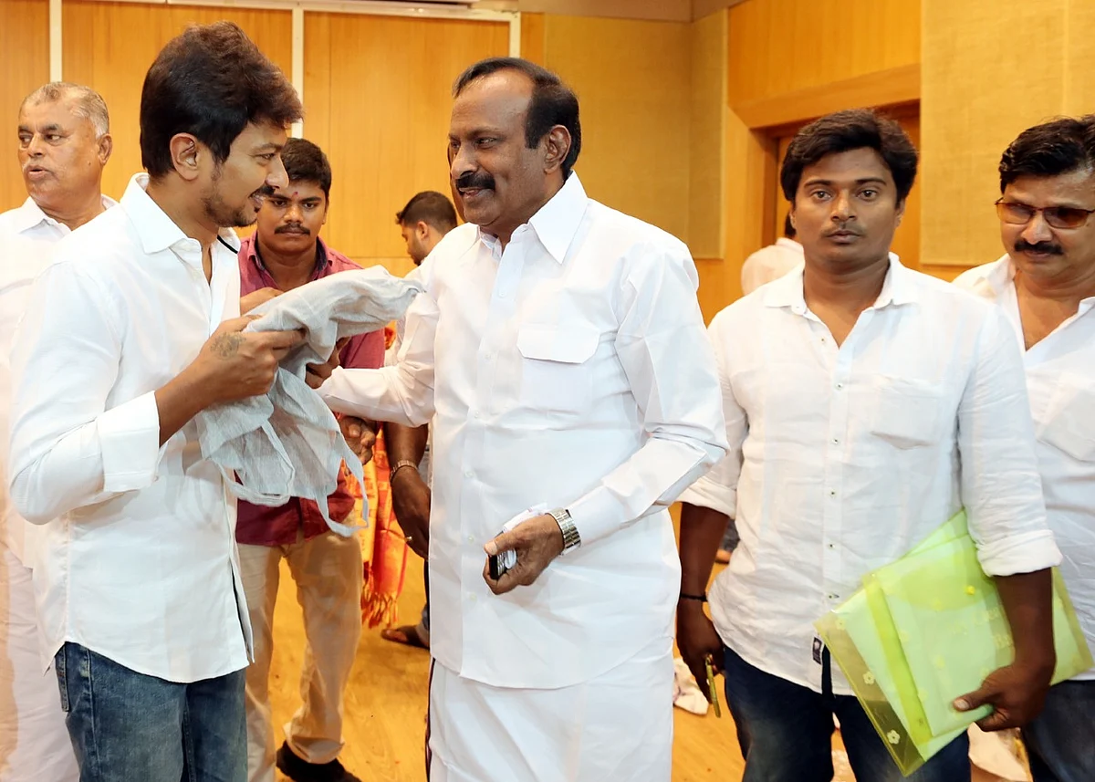 உதயநிதி, ஈரோடு முத்துச்சாமி