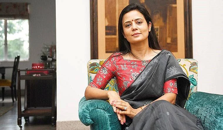 கைநிறைய சம்பளம், அமெரிக்க வேலை, பெற்றோரின் எதிர்ப்பு! - மஹுவா மொய்த்ராவின் அரசியல் பயணம்