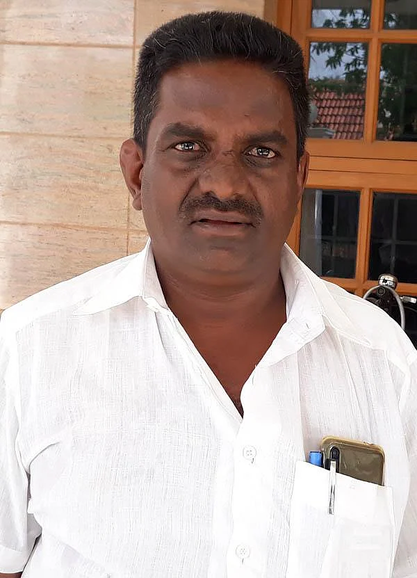 கரூர் எஸ்.பி மாற்றப்பட்டதன் பின்னணியில் அமைச்சர்? - கொந்தளிக்கும் சமூக ஆர்வலர்கள்