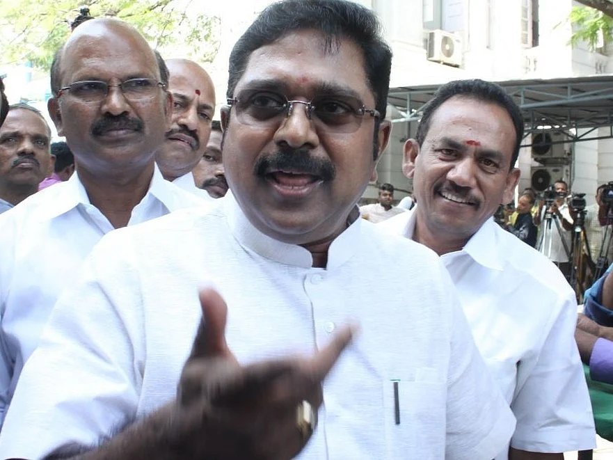 இசக்கி சுப்பையா அ.தி.மு.க-வுக்கு ஏன் போகிறார்?- டி.டி.வி சொல்லும் வேறு காரணம்